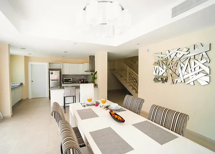 Luxury Private Villas With Pool, Private Beach, Bbq